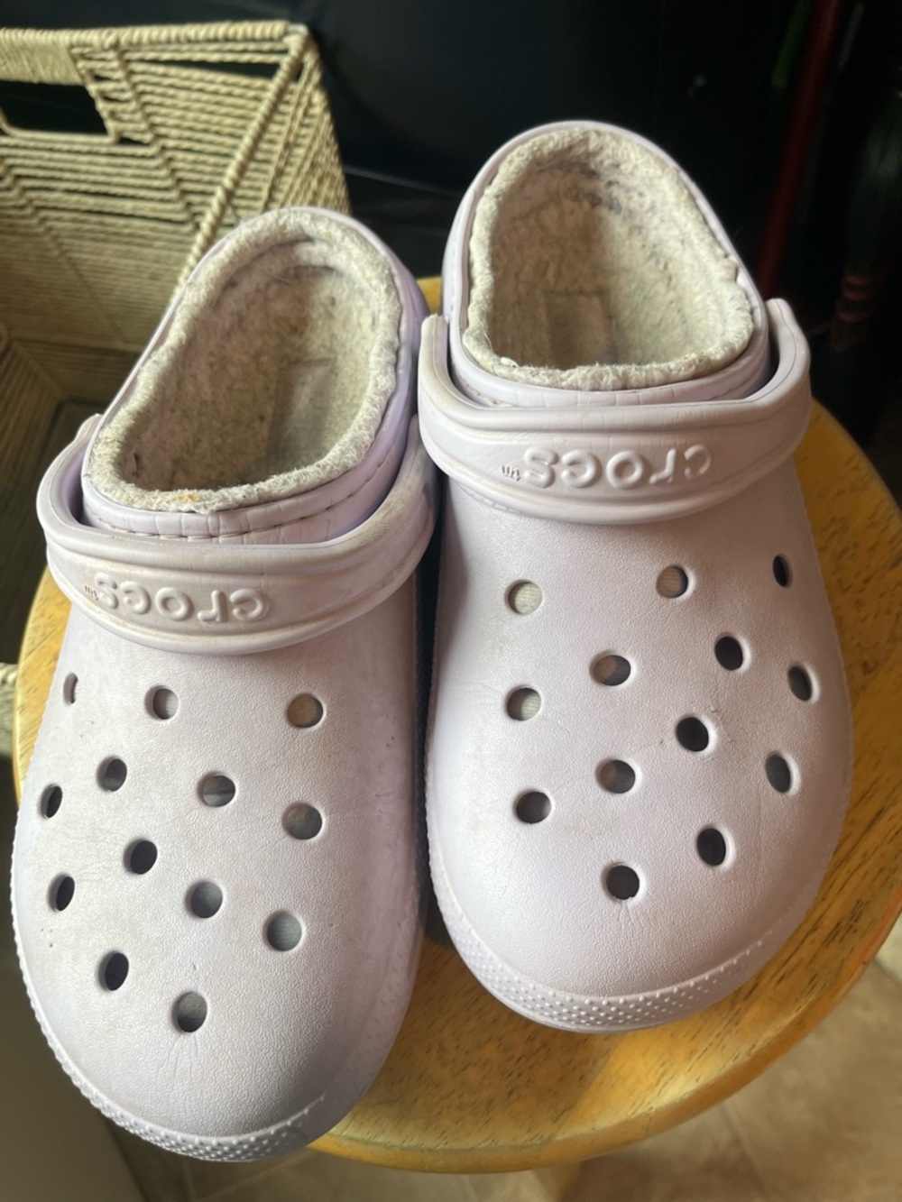 CROCS Women’s Plush-Lined Clogs in Light Lavender